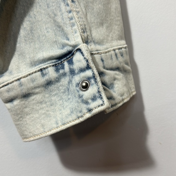 NWT SO Light Blue Denim Jean Jacket in Size‎ M - Picture 13 of 16